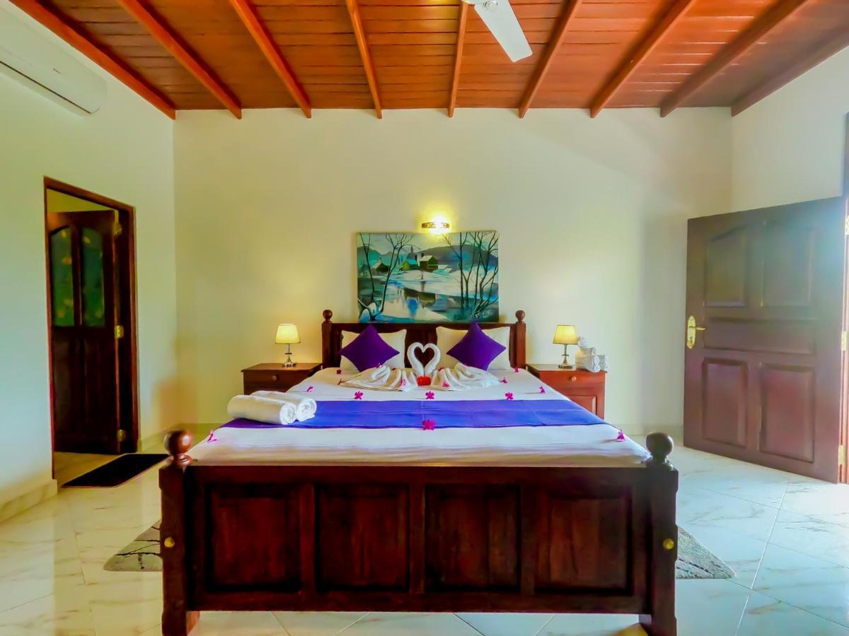 Villa De White Sambur Hikkaduwa Buitenkant foto