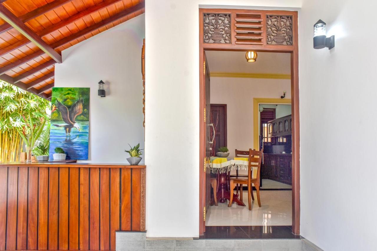 Villa De White Sambur Hikkaduwa Buitenkant foto