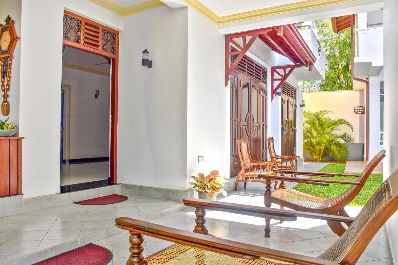 Villa De White Sambur Hikkaduwa Buitenkant foto